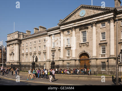 Ireland, Dublin, College Green, Trinity College entrance Stock Photo