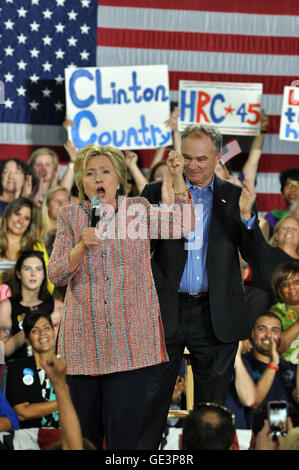 Annandale, Virginia, USA. 14th July, 2016. Democratic presidential nominee HILLARY CLINTON and U.S. Senator TIM KAINE at a campaign event at Northern Virginia Community College. © Tina Fultz/ZUMA Wire/Alamy Live News Stock Photo