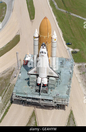 (August 20, 1996) The Space Shuttle Atlantis heads back to Launch Pad 39A and liftoff on Mission STS-79 around September 12. The journey to the launch pad began shortly before 2:30 p.m. on August 20, 1996 and took approximately six hours to complete.  Image # : 96PC-0993 Stock Photo