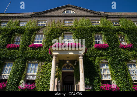 The impressive Georgian architecture of The Angel hotel in Bury St. Edmunds.  The hotel was used by Charles Dickens and was ment Stock Photo