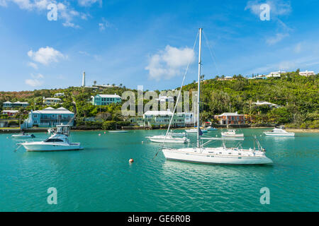 Pleasure boats in Jew's Bay, Bermuda, with Gibbs Hill Lighthouse behind, Southampton Parish, Bermuda Stock Photo