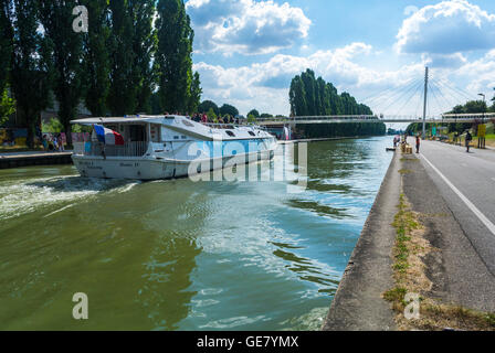Bobigny, France, Tourist Boat on L'Ourcq Canal, Paris Suburbs, Park Scenic, seine saint denis Stock Photo