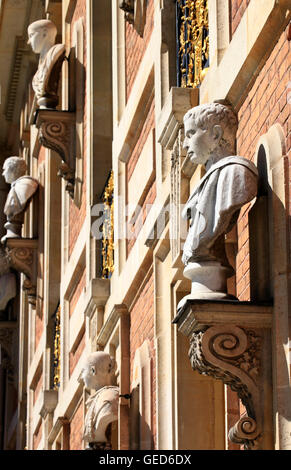 Busts add to the detail of the Marble Court, Palace Of Versailles, Versailles, France, Europe Stock Photo