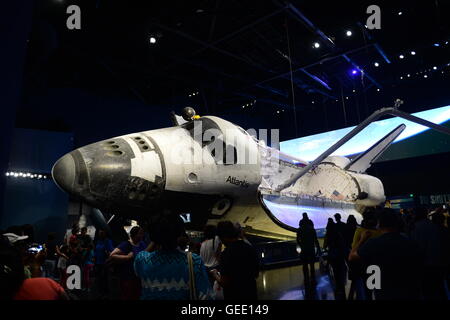 The space shuttle Atlantis display at the visitor complex Kennedy Space Centre , Florida Stock Photo