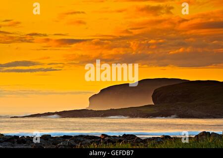 geography / travel, Canada, Newfoundland, L'Anse aux Meadows, Islands with fog rollling in at sunset on the Atlantic Ocean seen from the town of L'Anse aux Meadows, Northern Peninsula, Great Northern Peninsula, Viking Trail, Trails to the Vikings, Newfoun Stock Photo