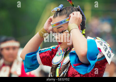 Pow Wow Native Female Dancer in Traditional Costume Six Nations of the Grand River Champion of Champions Powwow, Ohsweken Canada Stock Photo