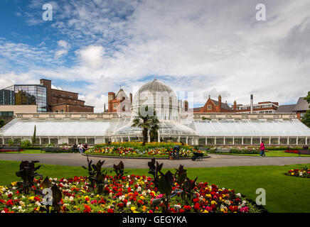 The Palm House in Belfast's iconic Botanic Gardens near Queens University. Stock Photo