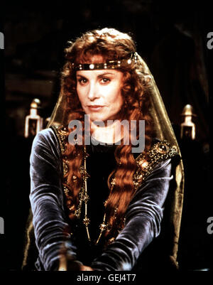 Stefanie Powers Die Koenigin (Stefanie Powers) trachtet Prinz Wenceslas nach dem Leben. *** Local Caption *** 1994, Good King Wenceslas, Der Gute Koenig Stock Photo