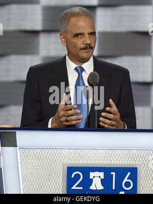 Philadelphia, Pennsylvania, USA. 26th July, 2016. Former United States Attorney General Eric Holder makes remarks during the second session of the 2016 Democratic National Convention at the Wells Fargo Center in Philadelphia, Pennsylvania on Tuesday, July 26, 2016.Credit: Ron Sachs/CNP. © Ron Sachs/CNP/ZUMA Wire/Alamy Live News Stock Photo