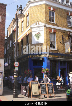 Ye Grapes Pub at Shepherd Market Piccadilly London Stock Photo