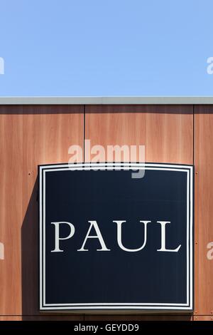 PAUL sign, PAUL Bakery, Patisserie, Cafe and Restaurant, 29 Bedford ...