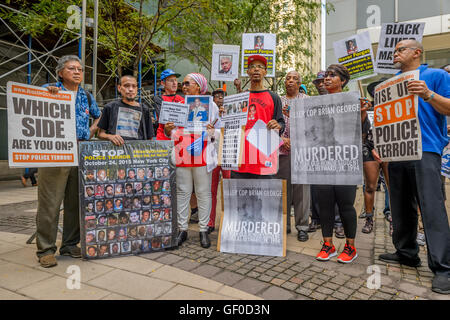 Brooklyn, New York, USA. 27th July, 2016. Nicholas Heyward Sr.: '22 years is long enough. Justice cannot continue to drag its feet after all these years.' - The parents of Nicholas Heyward Jr. Credit:  PACIFIC PRESS/Alamy Live News Stock Photo