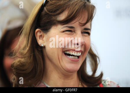 Darcey Bussell before presenting the winner's trophy for the Magnolia Cup charity race during Ladies Day on day three of The Qatar Goodwood Festival, Goodwood. Stock Photo