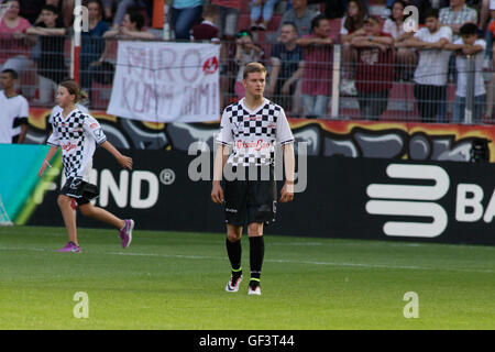 Mainz, Deutschland. 27th July, 2016. 27.07.2016 - Mick Schumacher bei dem Benefizspiel 'Champions for Charity 2016' zu Ehren von Michael Schumacher in der Opel Arena in Mainz/ 27th July 2016- during the benefit soccer game 'Champions for Charity 2016' in honor of Michael Schumacher at Opel Arena in Mainz, Germany | Verwendung weltweit © dpa/Alamy Live News Stock Photo