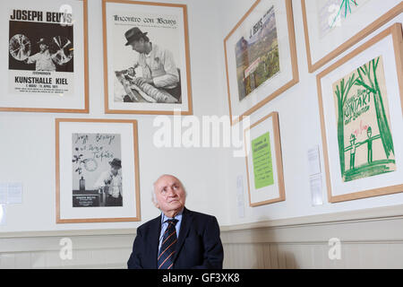 Edinburgh, UK. 28th July, 2016. Press View for the landmark exhibition ARTIST ROOMS: Joseph Beuys – A Language of Drawing and a photo-opportunity for the unprecedented display Richard Demarco & Joseph Beuys – A Unique Partnership. Credit:  Pako Mera/Alamy Live News Stock Photo