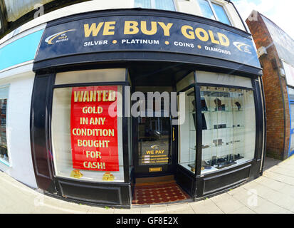 gold wanted sign in shop buying gold, silver, platinum, diamonds yorkshire united kingdom Stock Photo