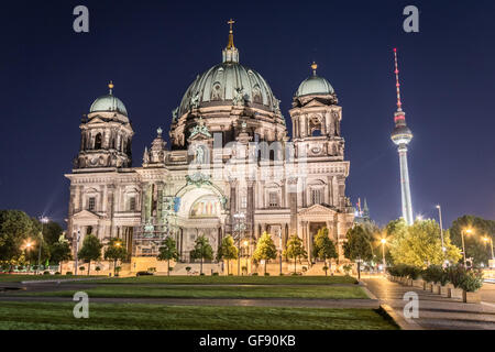 Berlin cathedral (Berliner Dom) , tv tower (Fernsehturm) at night Stock Photo