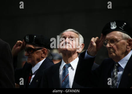 Warsaw, Poland. 30th July, 2016. President Andrzej Duda held speech at 72nd anniversary of the Warsaw rising of 1944 at the Warsaw Rising Museum. Participants of the rising of 1944 are honoured with state awards. Credit:  Jake Ratz/Alamy Live News Stock Photo