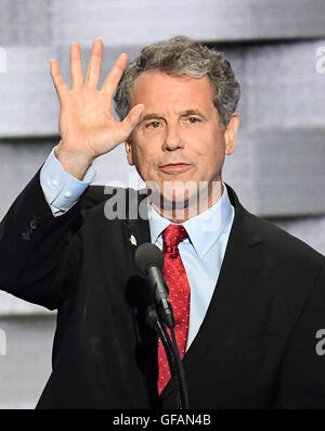 Philadelphia, Us. 28th July, 2016. United States Senator Sherrod Brown (Democrat of Ohio) makes remarks during the fourth session of the 2016 Democratic National Convention at the Wells Fargo Center in Philadelphia, Pennsylvania on Thursday, July 28, 2016. Credit: Ron Sachs/CNP (RESTRICTION: NO New York or New Jersey Newspapers or newspapers within a 75 mile radius of New York City) - NO WIRE SERVICE - © dpa/Alamy Live News Stock Photo
