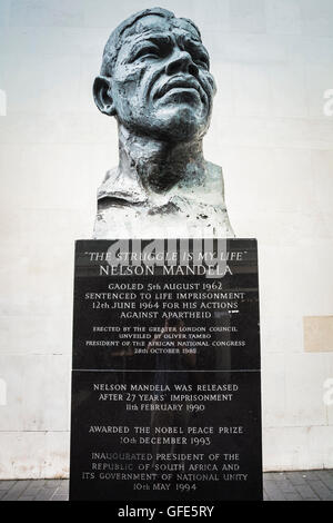 A bronze statue of Nelson Mandela by Iain Walters outside the Royal Festival Hall on the South Bank. Stock Photo