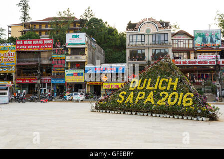 View of Sa Pa town main square. Sa Pa or Sapa, is a frontier township and capital of Sa Pa District in Lào Cai Province Stock Photo