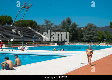 piscina-costoli-florence-italy-overview-of-the-main-swimming-pool