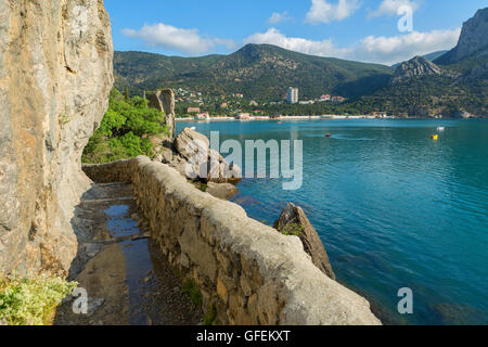 Trail Golitsyn - Falcon Path a mountain pathway carved on the side of Koba-Kaya Stock Photo