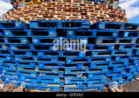 Belfast, Northern Ireland. 9 Jul 2014 - Circular base of a giant bonfire made out of wooden pallets. Stock Photo