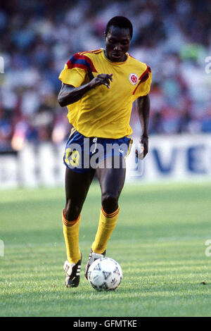 Naples, Italy. 23rd June, 1990. Freddy Rincon (COL) Football/Soccer : 1990 FIFA World Cup Italy Round of 16 match between Cameroon 2-1 Colombia at Stadio San Paolo in Naples, Italy . © Juha Tamminen/AFLO/Alamy Live News Stock Photo
