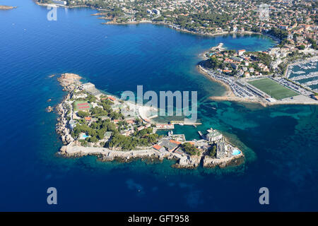 AERIAL VIEW. Bendor Island and the city of Bandol on the mainland. Var, Provence, France. Stock Photo