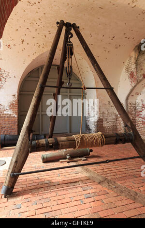 Block and tackle used to lift cannons at Fort Pulaski, Cockspur Island, Georgia Stock Photo