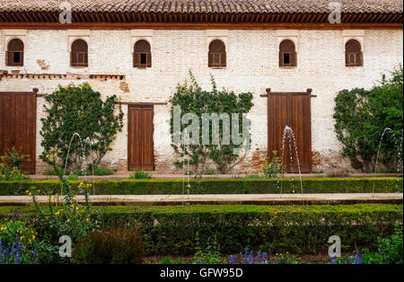 Patio de la Acequia in the Palace del Generalife, Alhambra  Nasrid Emirs, kings, Granada, Andalusia, Spain. Stock Photo