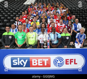 EFL team photo with representative from each of the 72 EFL member clubs during the 2016-17 English Football League Season Launch at Craven Cottage, London. Stock Photo