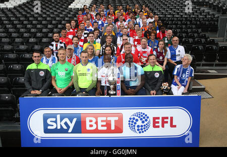 EFL team photo with representative from each of the 72 EFL member clubs during the 2016-17 English football League Season Launch at Craven Cottage, London. Stock Photo