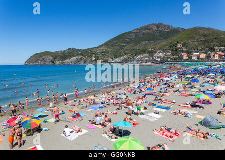 Mediterranean sea and beach on the ligurian coast, Levanto, Levante, Liguria, Cinque Terre, Italy, Europa, EU Stock Photo