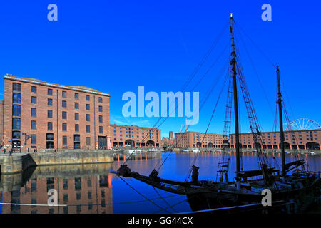 Merseyside Maritime Museum, Albert Dock with the Tall ship Glaciere of Liverpool in shadow, Liverpool, Merseyside, England, UK. Stock Photo