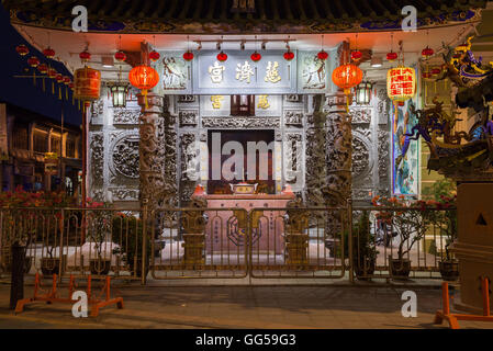 Dusk view of the Choo Chay Keong Temple adjoined to Yap Kongsi clan house, George Town, Penang, Malaysia Stock Photo