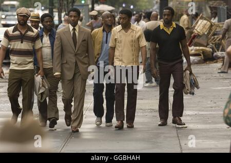 American Gangster / The Lucas Brothers including (L to R, Foreground) Turner (COMMON), Melvin (WARNER MILLER), Frank (DENZEL WASHINGTON), Dexter (J. KYLE MANZAY), Huey (CHIWETEL EJIOFOR) and Terrence (ALBERT JONES) Regie: Ridley Scott aka. American Gangster Stock Photo