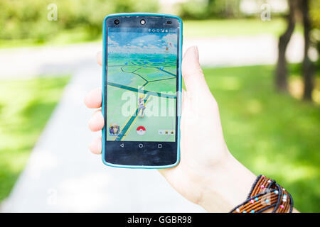 Moscow Russia August 02 Android User Play In Pokemon Go Augmented Reality Mobile Game On Smartphone Stock Photo Alamy