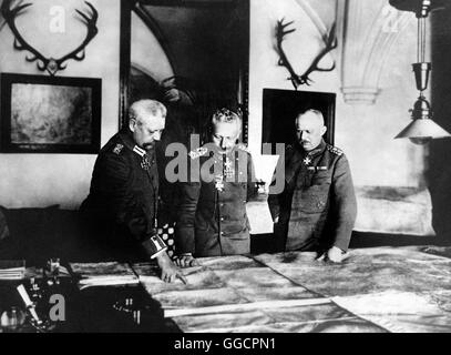 Generalfeldmarschall Paul von Hindenburg, Kaiser Wilhelm II, and General Erich Ludendorff.  Photo c.1917 Stock Photo