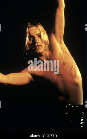 VELVET GOLDMINE / Velvet Goldmine GB 1998 / Todd Haynes Curt Wild (EWAN McGREGOR) Regie: Todd Haynes aka. Velvet Goldmine Stock Photo