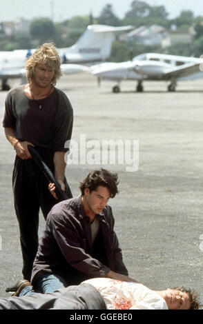 GEFÄHRLICHE BRANDUNG / Point Break USA 1991 / Kathryn Bigelow PATRICK SWAYZE (Bodhi), KEANU REEVES (Undercover FBI-Agent Johnny Utah)  Regie: Kathryn Bigelow aka. Point Break Stock Photo