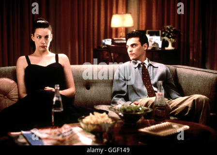 DIE ABBOTS - WENN HASS DIE LIEBE TÖTET / Inventing The Abbots USA 1997 / Pat O' Connor Szene mit LIV TYLER (Pamela Abbott) und JOAQUIN PHOENIX (Doug Holt) Regie: Pat O' Connor aka. Inventing The Abbots Stock Photo