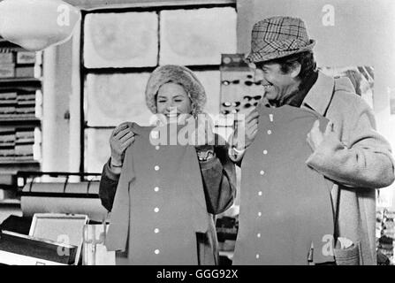 DIE FRAU DES ANDEREN / A Walk in the Spring Rain USA 1969 / Guy Green INGRID BERGMAN (Libby Meredith), FRITZ WEAVER (Roger Meredith), 'A Walk in the Spring Rain', 1969. Regie: Guy Green aka. A Walk in the Spring Rain Stock Photo