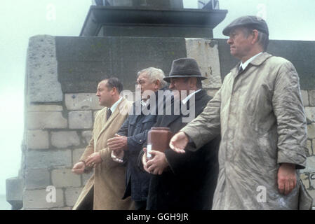 LETZTE RUNDE / Last Order GB 2002 / Fred Schepisi Vince (RAY WINSTONE), Lenny (DAVID HEMMINGS), Ray (BOB HOSKINS), Vic (TOM COURTENAY) Regie: Fred Schepisi aka. Last Order Stock Photo