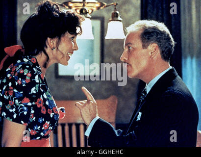 TROUBLE IN YONKERS / Lost in Younkers USA 1993 / Martha Coolidge Bella (MERCEDES RUEHL) und Louie (RICHARD DREYFUSS) Regie: Martha Coolidge aka. Lost in Younkers Stock Photo