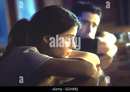 SWIMFAN / Swimfan USA 2002 / John Polson Ami (SHIRI APPLEBY), Ben (JESSE BRADFORD) Regie: John Polson aka. Swimfan Stock Photo