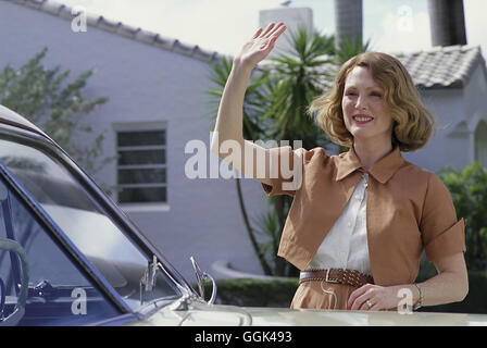 THE HOURS - VON EWIGKEIT ZU EWIGKEIT / The Hours USA 2002 / Stephen Daldry Laura Brown (JULIANNE MOORE) Regie: Stephen Daldry aka. The Hours Stock Photo