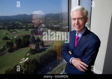 California Governor Gray Davis poses for a portrait in his office at Loeb & Loeb in Century City, Los Angeles on May 17th 2016 Stock Photo