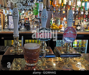 George and Dragon bar at Great Budworth village, Gt Budworth bitter,JW Lees,CAMRA,real ale, Northwich, Cheshire, with Dimpled pint pot CW9 6HF Stock Photo
